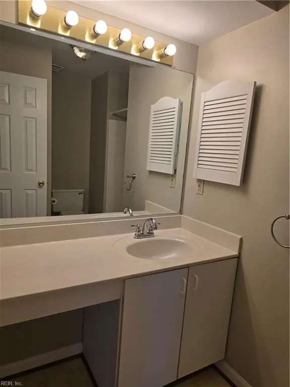 Chesapeake, Virginia 23320, United States, 2 Bedrooms Bedrooms, ,3 BathroomsBathrooms,Residential,Active,23240