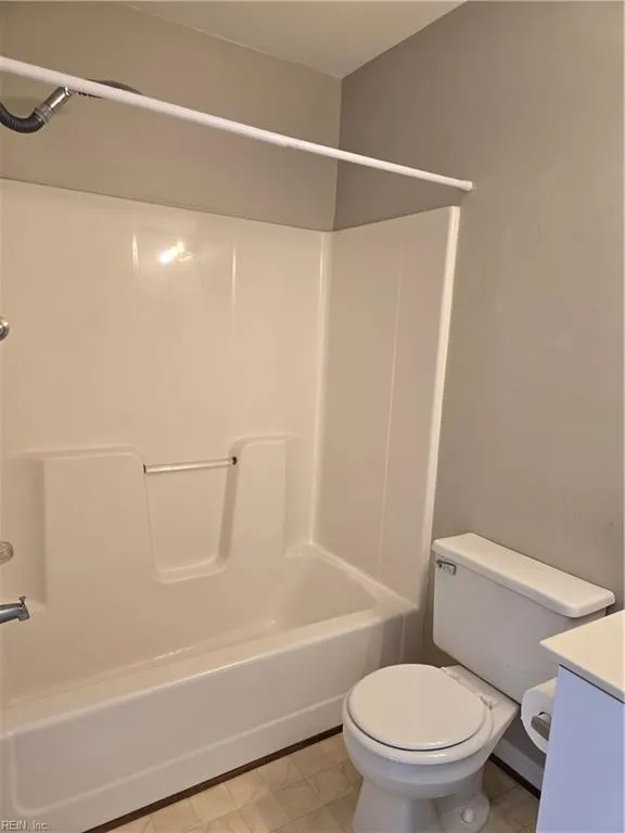 Chesapeake, Virginia 23320, United States, 2 Bedrooms Bedrooms, ,3 BathroomsBathrooms,Residential,Active,23240