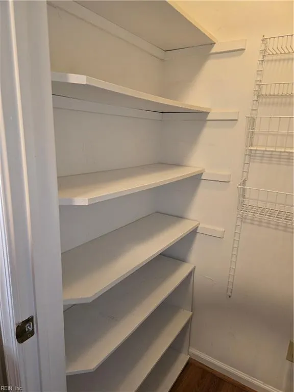 Chesapeake, Virginia 23320, United States, 2 Bedrooms Bedrooms, ,3 BathroomsBathrooms,Residential,Active,23240