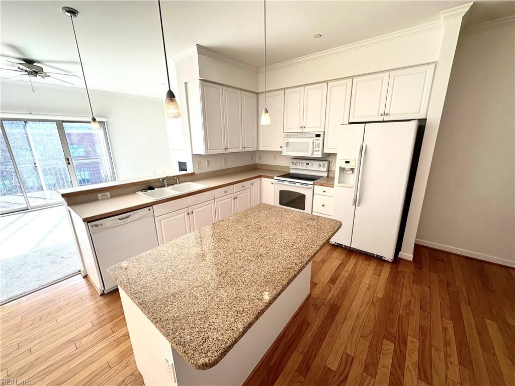 Photo of 230 NAT TURNER Boulevard #3005, Newport News, VA 23606 (MLS # 10619273)