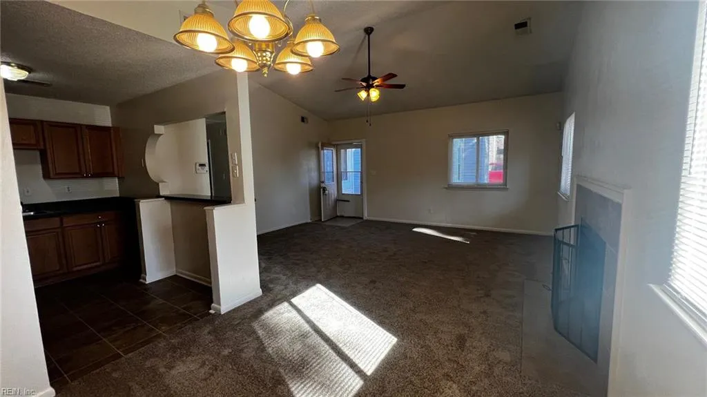 Portsmouth, Virginia 23703, United States, 3 Bedrooms Bedrooms, ,2 BathroomsBathrooms,Residential,Active,251130