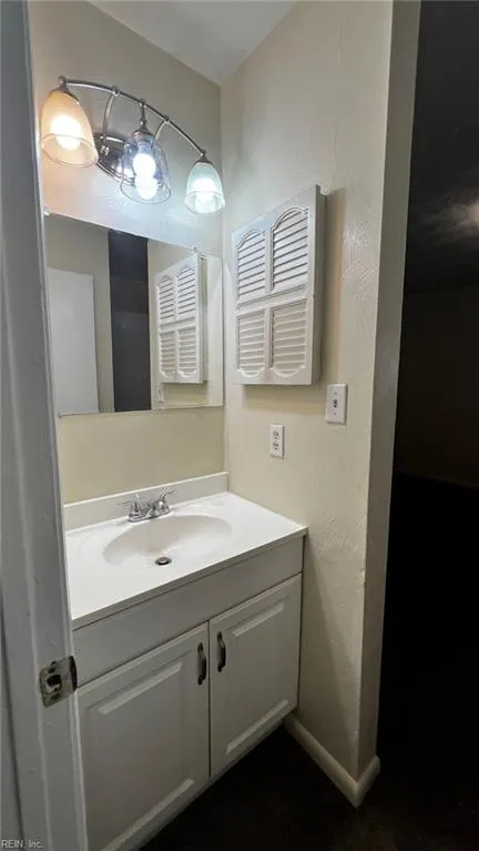 Portsmouth, Virginia 23703, United States, 3 Bedrooms Bedrooms, ,2 BathroomsBathrooms,Residential,Active,251130