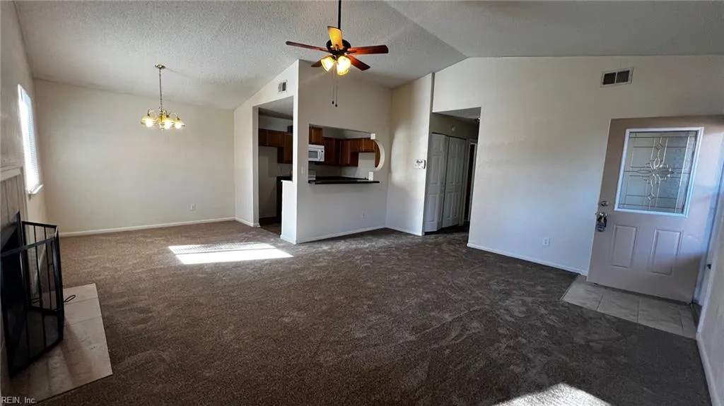 Portsmouth, Virginia 23703, United States, 3 Bedrooms Bedrooms, ,2 BathroomsBathrooms,Residential,Active,251130