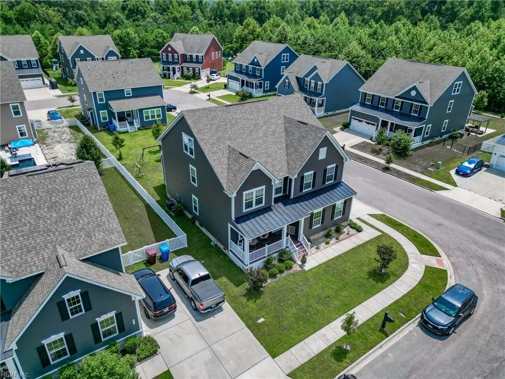 Chesapeake, Virginia 23323, United States, 5 Bedrooms Bedrooms, ,4 BathroomsBathrooms,Residential,Pending,36731