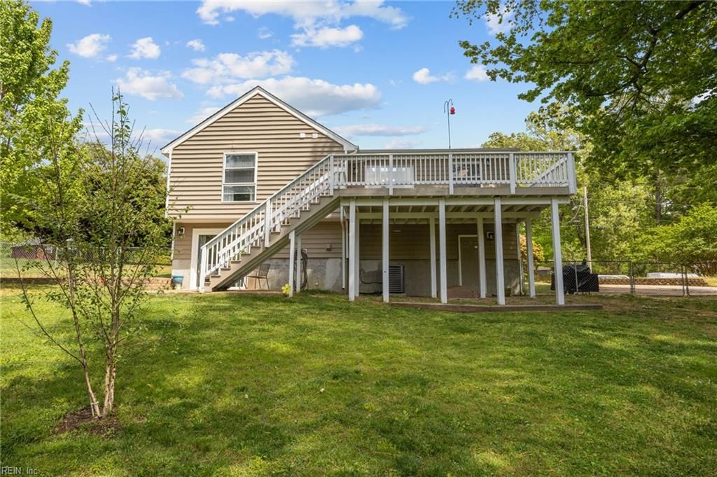 Photo of 7 Cathy Drive, Newport News, VA 23608 (MLS # 10630375)