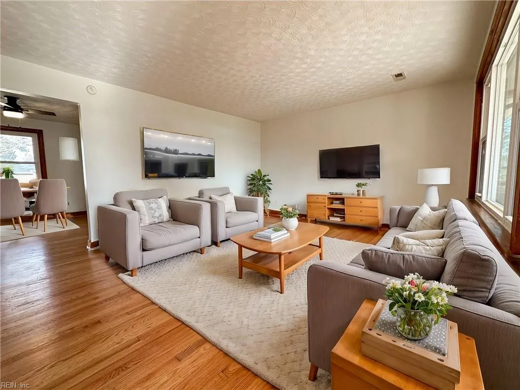 Portsmouth, Virginia 23703, United States, 3 Bedrooms Bedrooms, ,2 BathroomsBathrooms,Residential,Active,2479