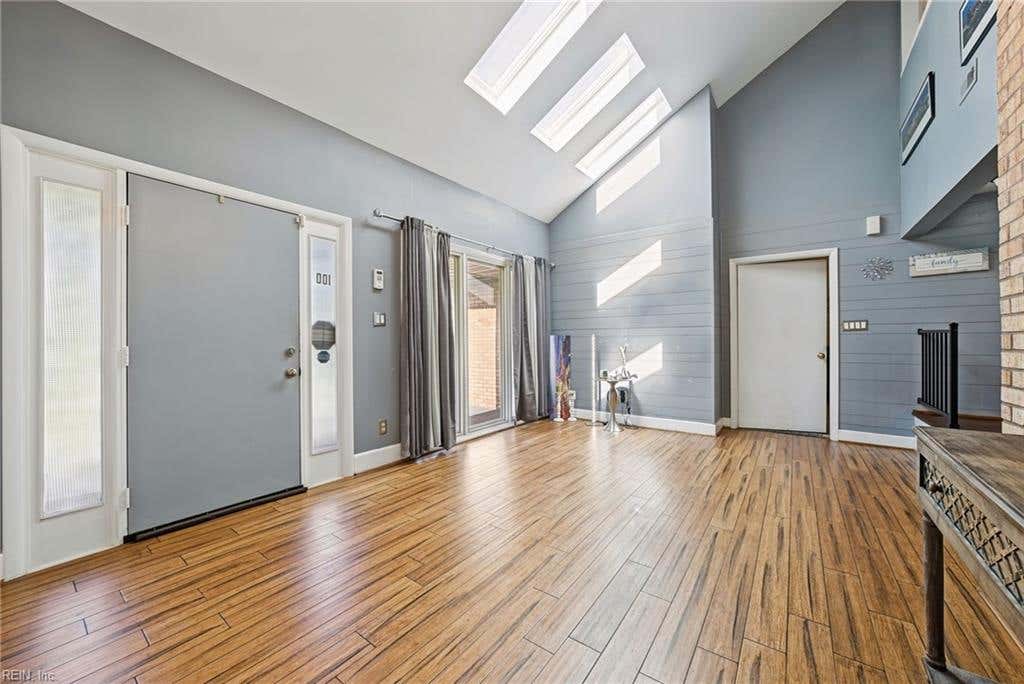 Photo of 100 Snead Fairway, Portsmouth, VA 23701 (MLS # 10648498)
