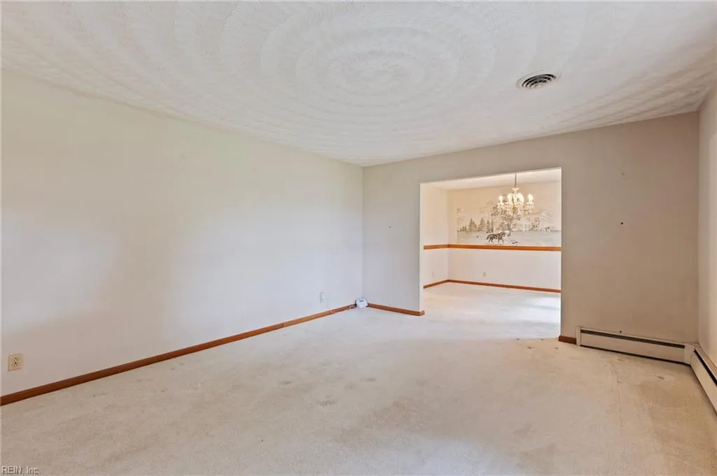 Chesapeake, Virginia 23322, United States, 3 Bedrooms Bedrooms, ,2 BathroomsBathrooms,Residential,Pending,139197