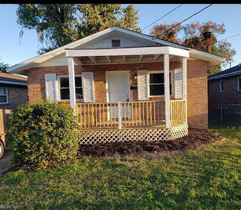 Photo of 1030 Hampton Avenue, Newport News, VA 23607 (MLS # 10607975)