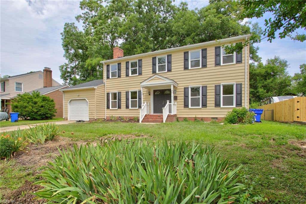 Photo of 474 Harcourt Place, Newport News, VA 23602 (MLS # 10650905)