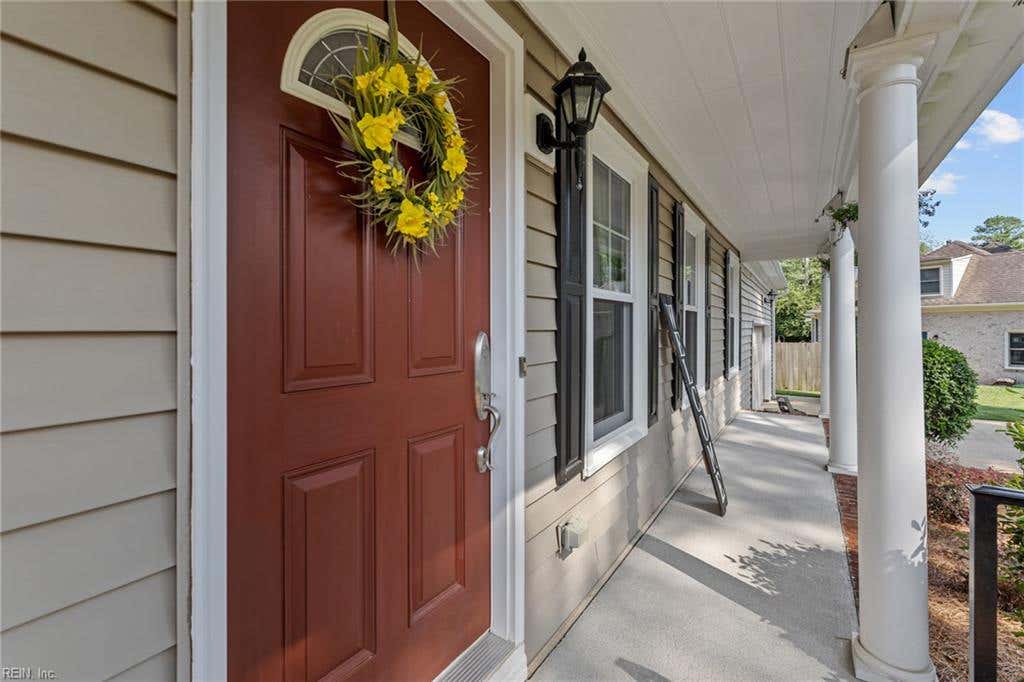Photo of 529 Wittington Drive, Chesapeake, VA 23322 (MLS # 10646652)