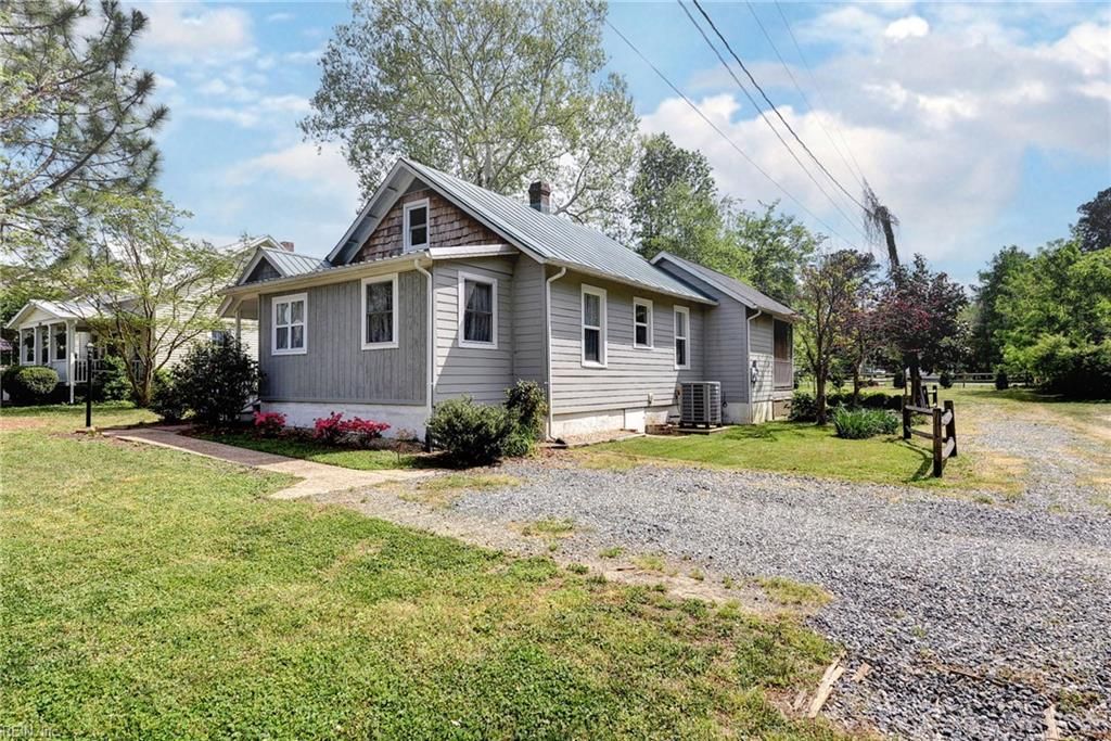 Photo of 390 Park Street, Urbanna, VA 23175 (MLS # 10631369)