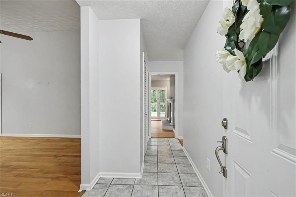 Photo of 8172 Manor Drive, Gloucester, VA 23061 (MLS # 10640290)