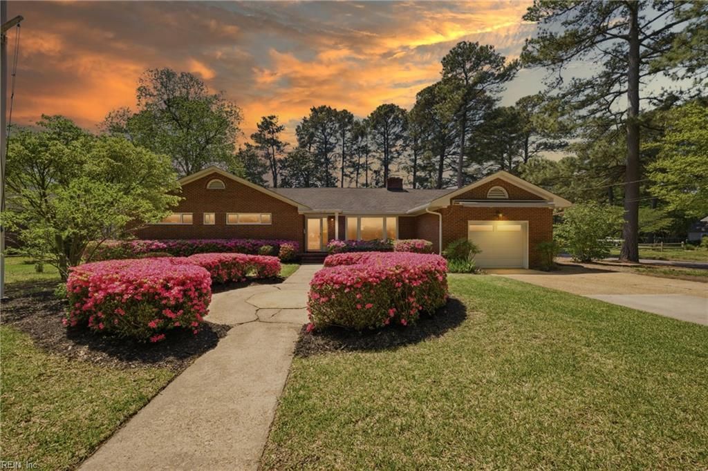 Photo of 501 Suburban Parkway, Norfolk, VA 23505 (MLS # 10629472)