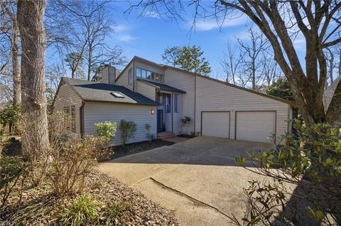 Photo of 4 Flax Mill Road, Newport News, VA 23602 (MLS # 10623172)