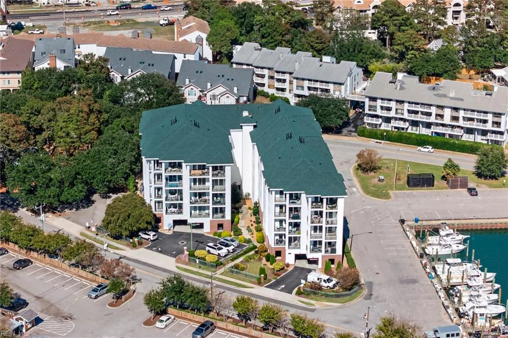 2140 Vista Circle Unit 301