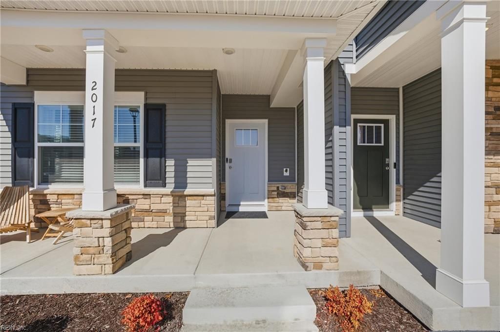 Photo of 2017 Melbourne Street, Newport News, VA 23608 (MLS # 10619204)