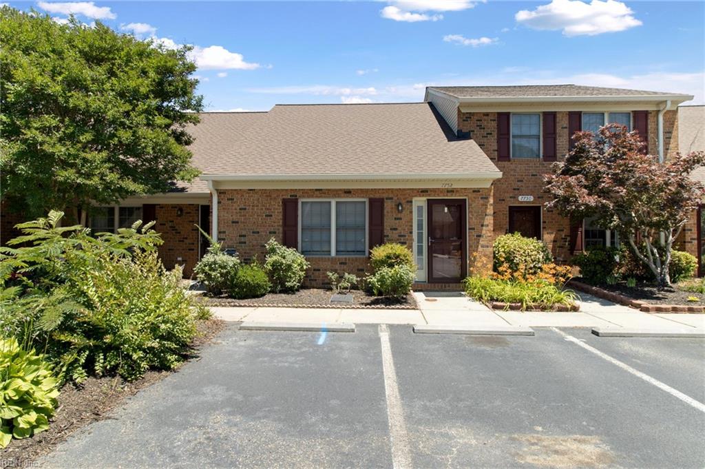 7752 The Points Place Unit 703, Gloucester Point, VA, 23062