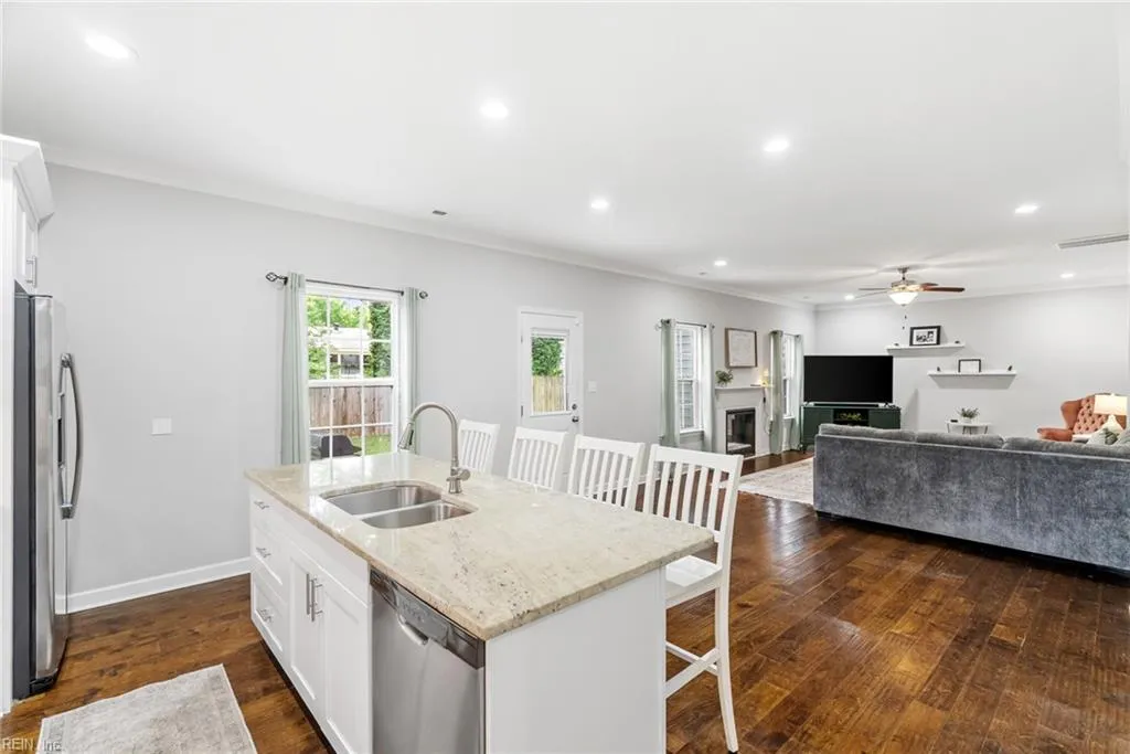 Norfolk, Virginia 23518, United States, 4 Bedrooms Bedrooms, ,3 BathroomsBathrooms,Residential,Pending,134201