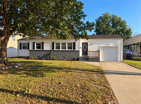 Photo of 3029 Ole Towne Lane, Virginia Beach, VA 23452 (MLS # 10658339)