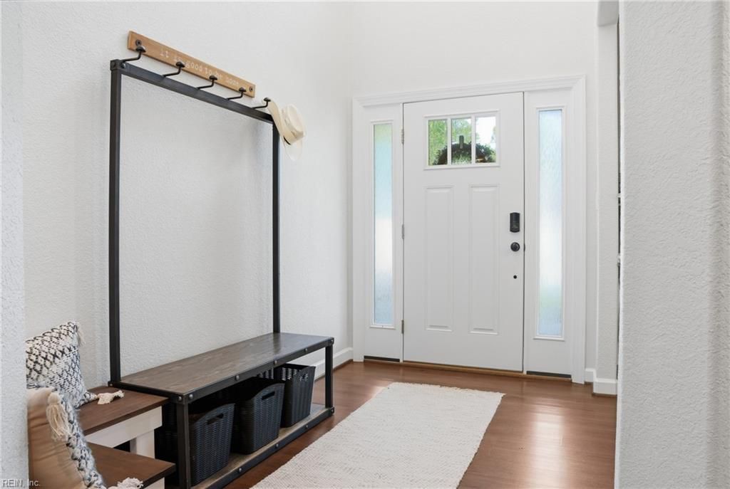 Photo of 837 Evelyn Way, Chesapeake, VA 23322 (MLS # 10630121)