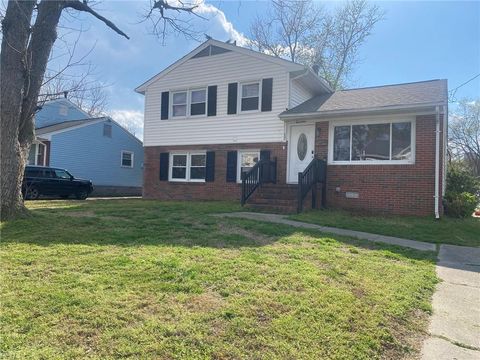 Photo of 17 Janet Drive, Hampton, VA 23661 (MLS # 10626960)