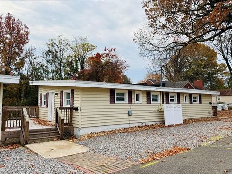 Photo of 136 South Avenue, Newport News, VA 23601 (MLS # 10610632)