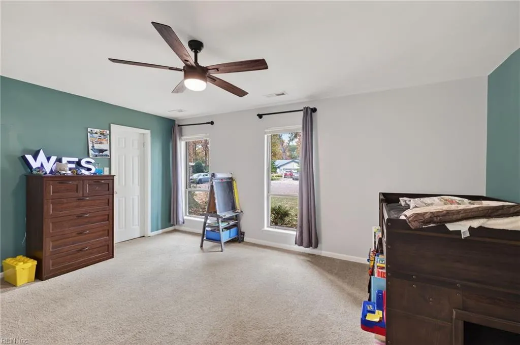 Virginia Beach, Virginia 23454, United States, 4 Bedrooms Bedrooms, ,2 BathroomsBathrooms,Residential,Pending,250596