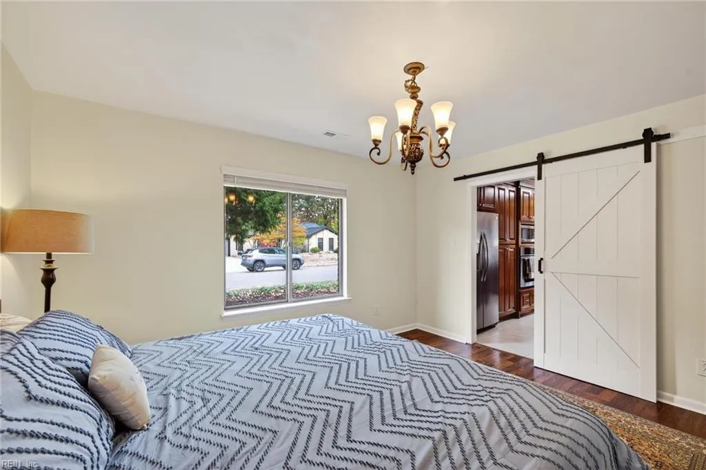 Virginia Beach, Virginia 23454, United States, 4 Bedrooms Bedrooms, ,2 BathroomsBathrooms,Residential,Pending,250596