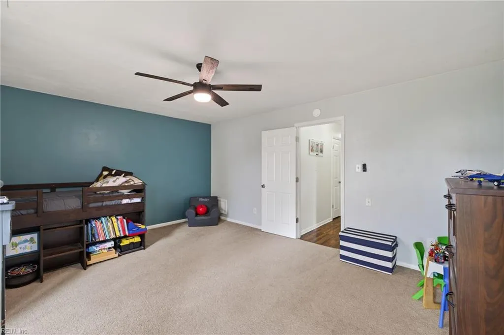 Virginia Beach, Virginia 23454, United States, 4 Bedrooms Bedrooms, ,2 BathroomsBathrooms,Residential,Pending,250596