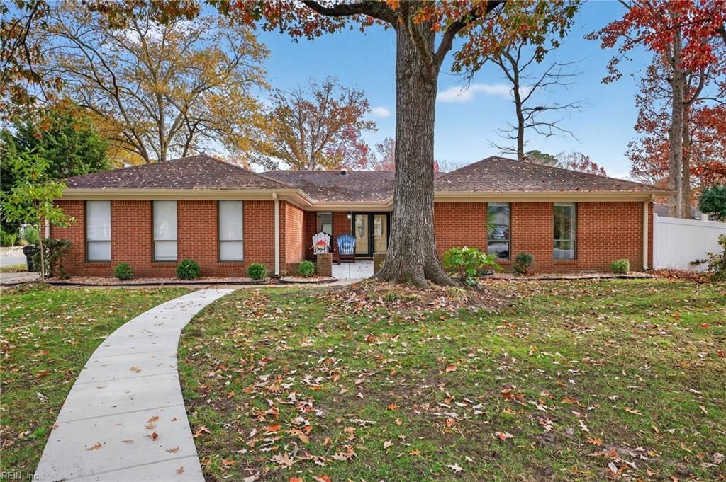 Photo of 1008 Timber Court, Virginia Beach, VA 23454 (MLS # 10612018)