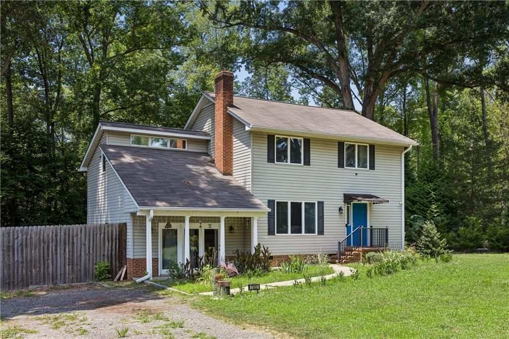 Photo of 7322 Wellford Lane, Gloucester, VA 23061 (MLS # 10643007)