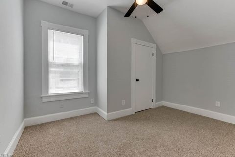 Single Family Residence in Norfolk VA 1517 Degrasse Avenue 27.jpg