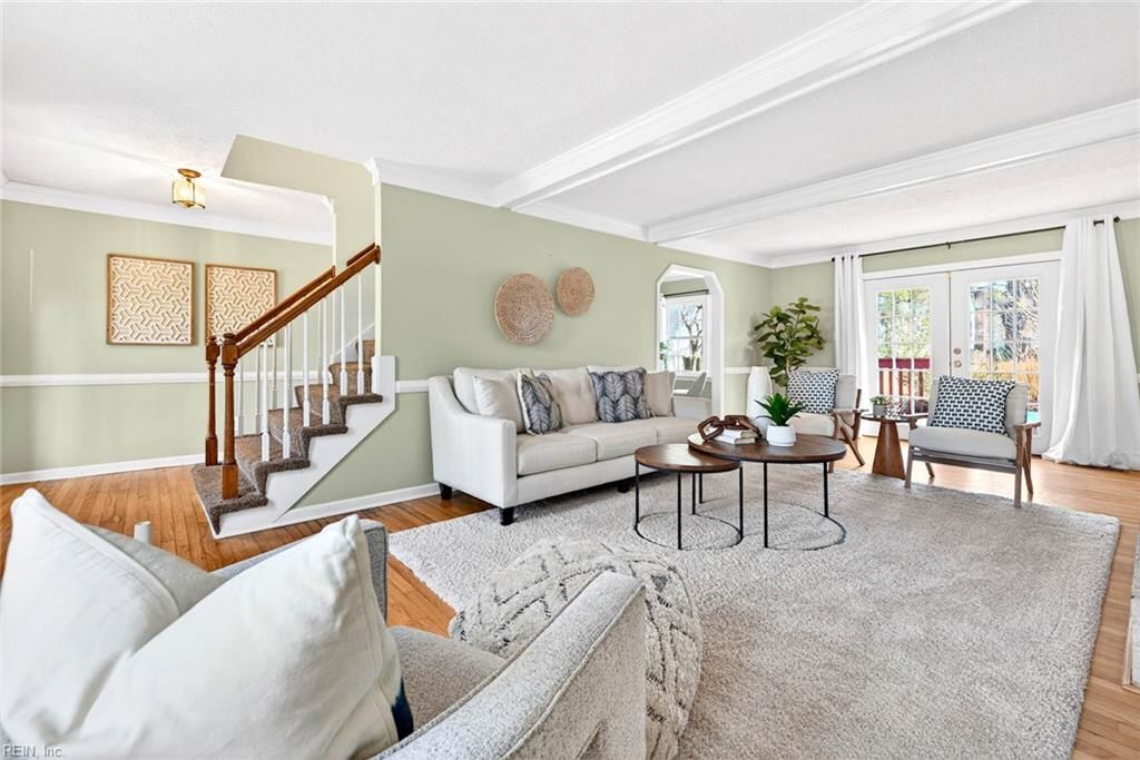 Photo of 916 Oxford Drive, Virginia Beach, VA 23452 (MLS # 10618191)