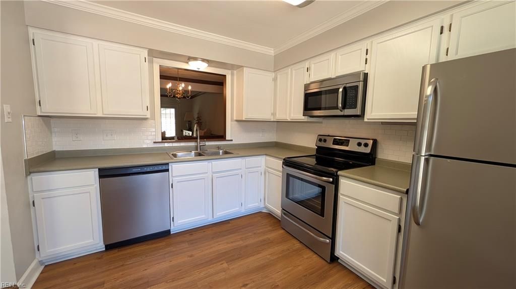 Photo of 9 Riverview Court, Suffolk, VA 23434 (MLS # 10634044)
