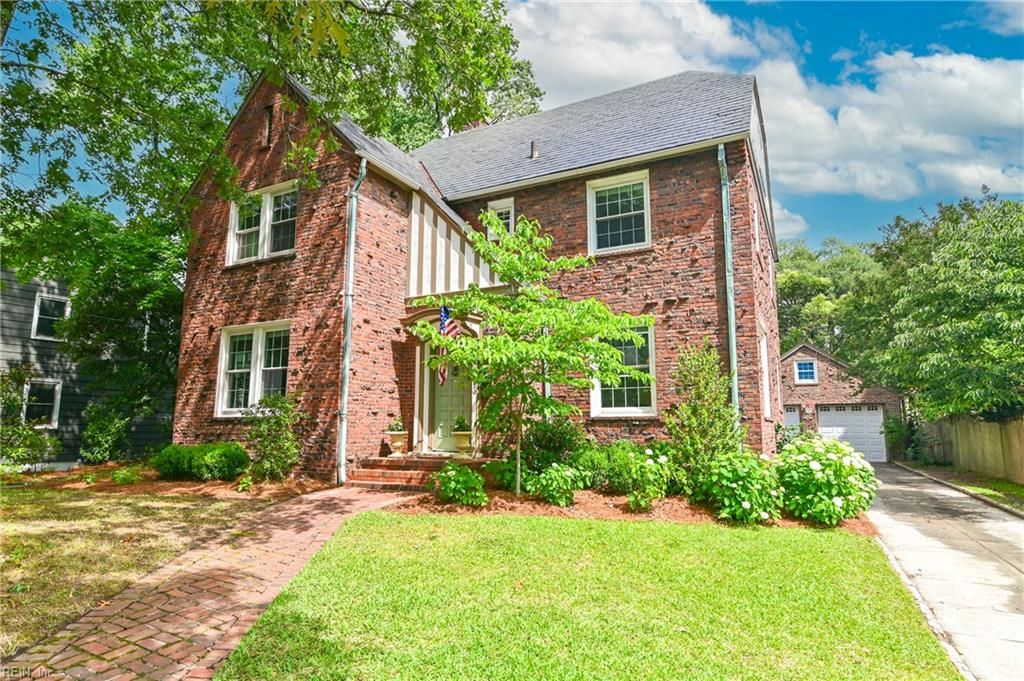 Photo of 7420 N Shore Road, Norfolk, VA 23505 (MLS # 10636655)