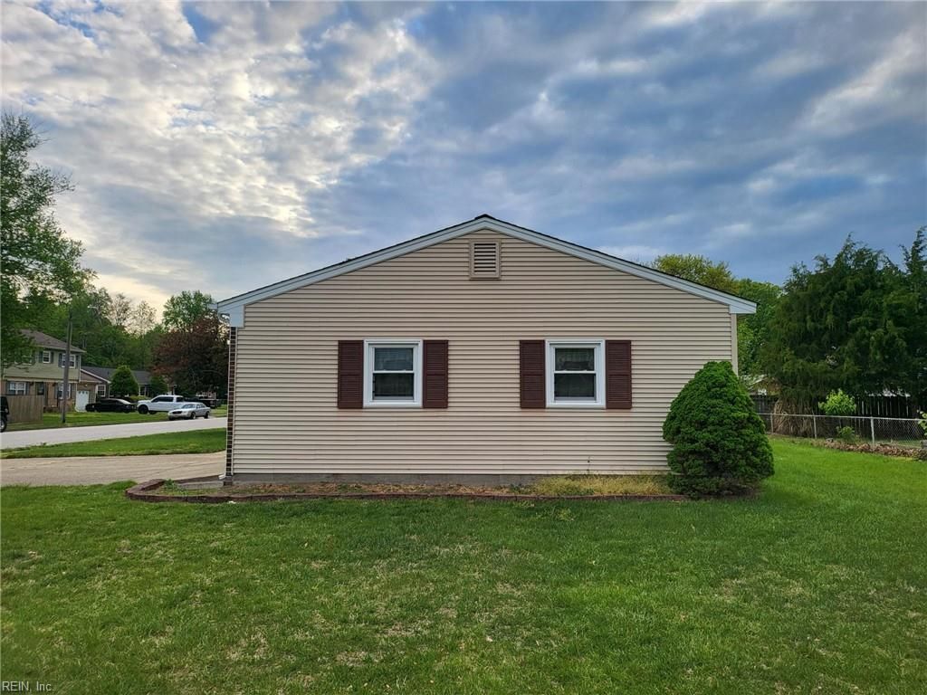 Photo of 500 Blue Run Circle, Hampton, VA 23666 (MLS # 10629647)