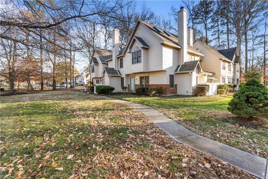 Photo of 5 Salt Marsh Quay #F, Hampton, VA 23666 (MLS # 10614279)