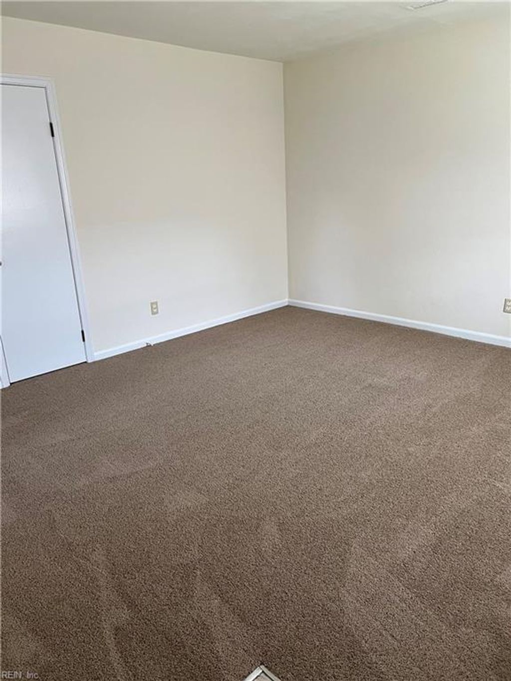 Photo of 1129 Hullview Avenue #B, Norfolk, VA 23503 (MLS # 10633126)