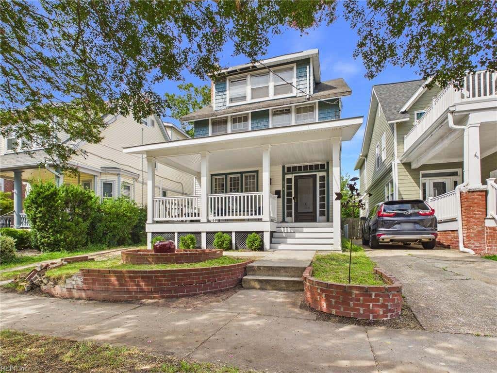 Photo of 534 Virginia Avenue, Norfolk, VA 23508 (MLS # 10651260)