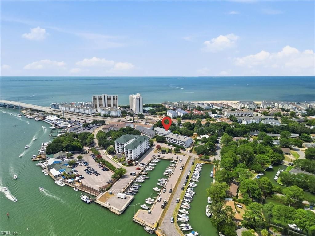Photo of 3200 Lynnhaven Drive #203, Virginia Beach, VA 23451 (MLS # 10645206)