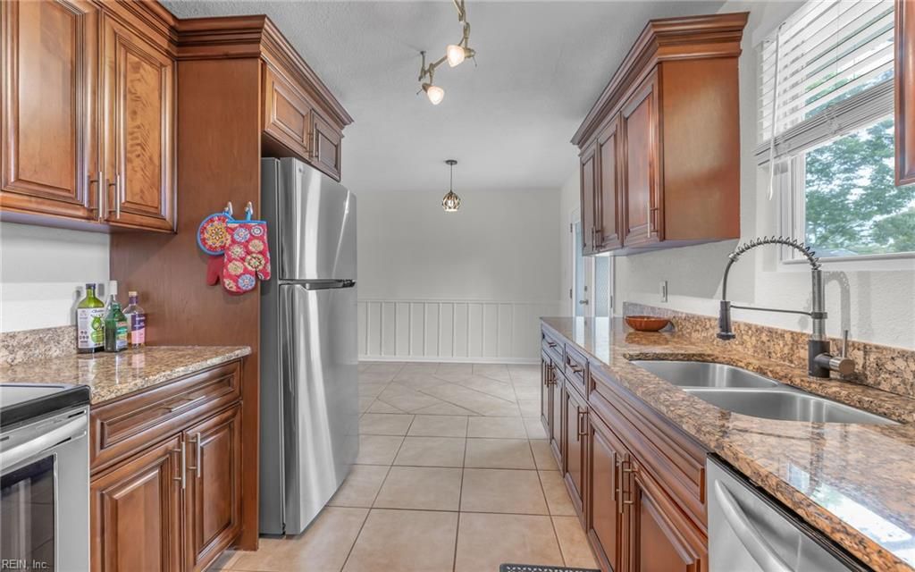 Photo of 313 Lineberry Road, Virginia Beach, VA 23452 (MLS # 10632639)