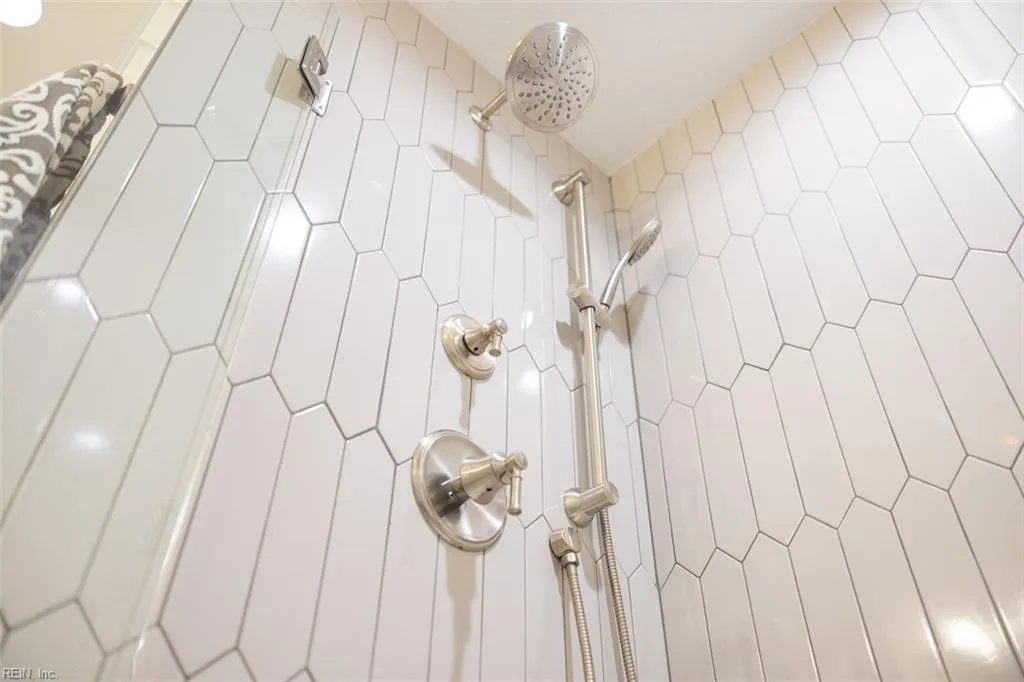 Suffolk, Virginia 23435, United States, 3 Bedrooms Bedrooms, ,3 BathroomsBathrooms,Residential,Pending,223119