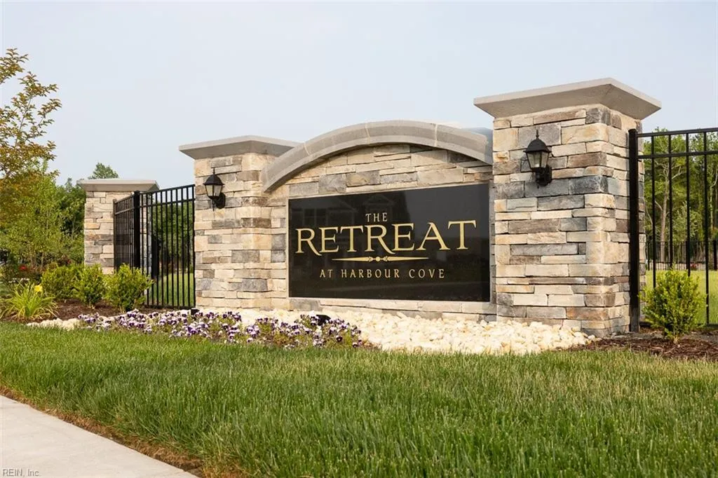 Suffolk, Virginia 23435, United States, 3 Bedrooms Bedrooms, ,3 BathroomsBathrooms,Residential,Pending,223119