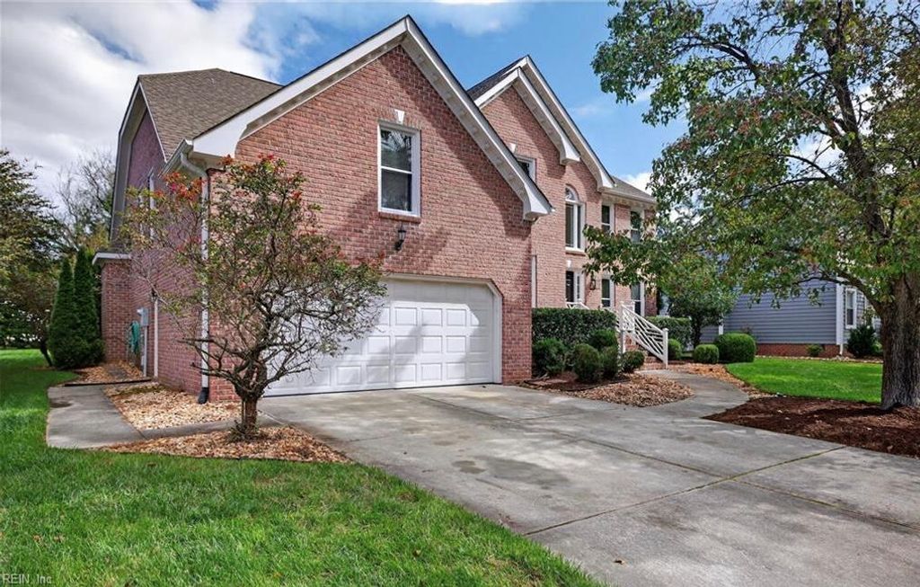 Photo of 823 Keeling Dr Dr, Chesapeake, VA 23322 (MLS # 10630361)