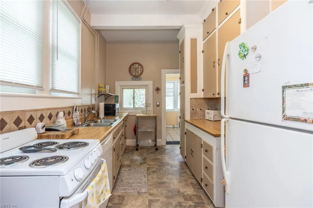 Portsmouth, Virginia 23704, United States, ,Residential,Active,112130