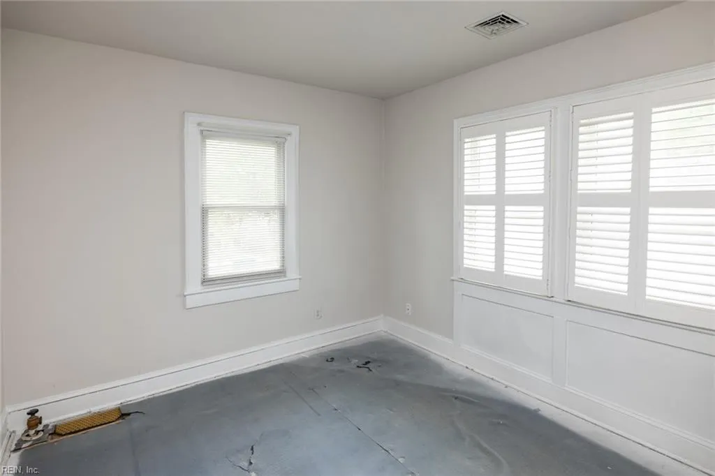 Portsmouth, Virginia 23704, United States, ,Residential,Active,112130