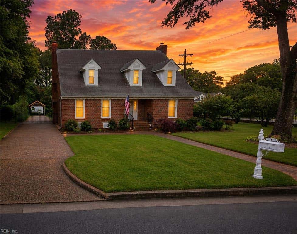 Photo of 1 N Point Drive, Portsmouth, VA 23703 (MLS # 10641822)