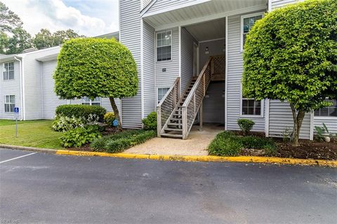 Photo of 411 Sea Pointe Court, Virginia Beach, VA 23451 (MLS # 10608128) Photo of 411 Sea Pointe Court, Virginia Beach, VA 23451 (MLS # 10608128)