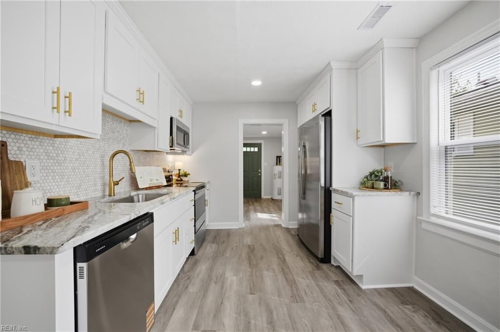 Photo of 710 Center Avenue, Newport News, VA 23605 (MLS # 10645351)